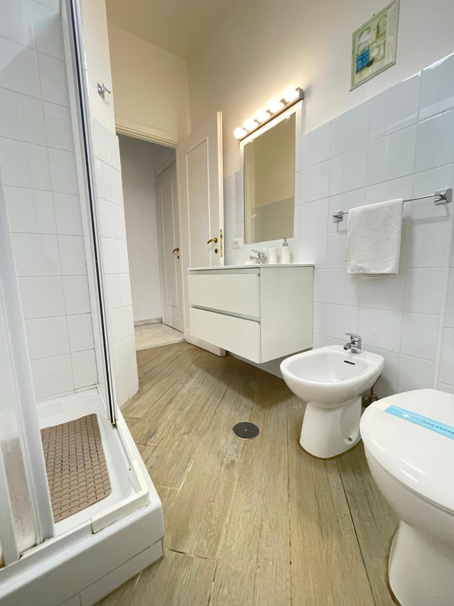 Forty1 Apartment Near Metro Cipro Rome Extérieur photo